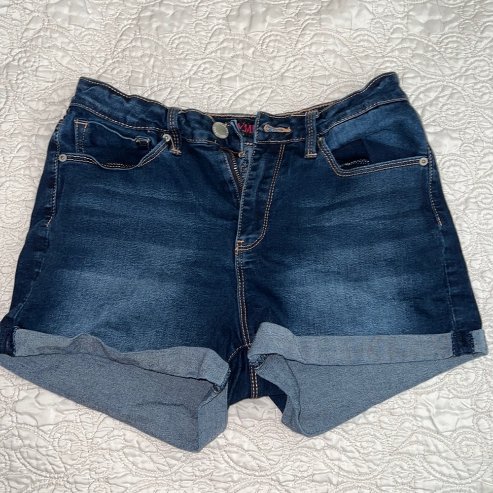 Dark blue Jean shorts stretchy